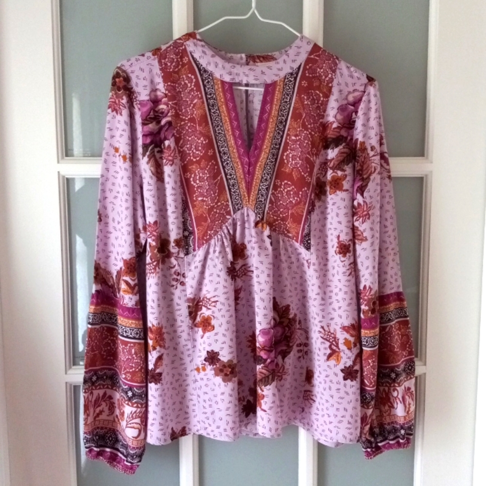 💐 Maurices Mauve Bohemian Flowered long-sleeved Blouse - Size Medium 💐